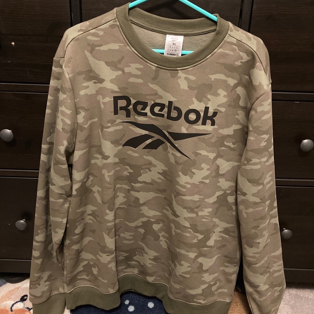 Reebok Mens XL Olive Green Camo Long Sleeve Pullover Crew Neck Sweatshirt NWOT